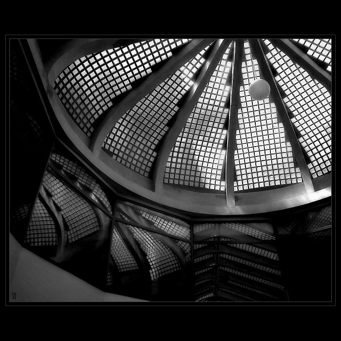 <b>VIZE TEMNOSVĚTA<hR>