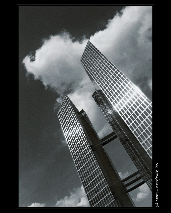 <u>Highlight Towers</u><b>