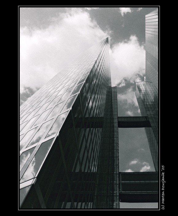 <u>Highlight Towers III.</u><b>