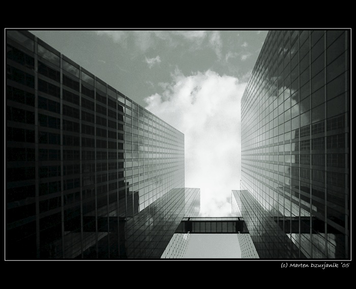 <u>Highlight Towers IV.</u><b>