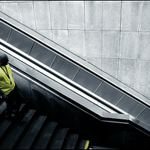 Obycejne pribehy sediveho mesta I