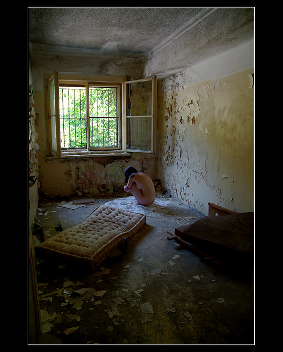Welcome in hospital for the mentally ill vol.1 ...alone..