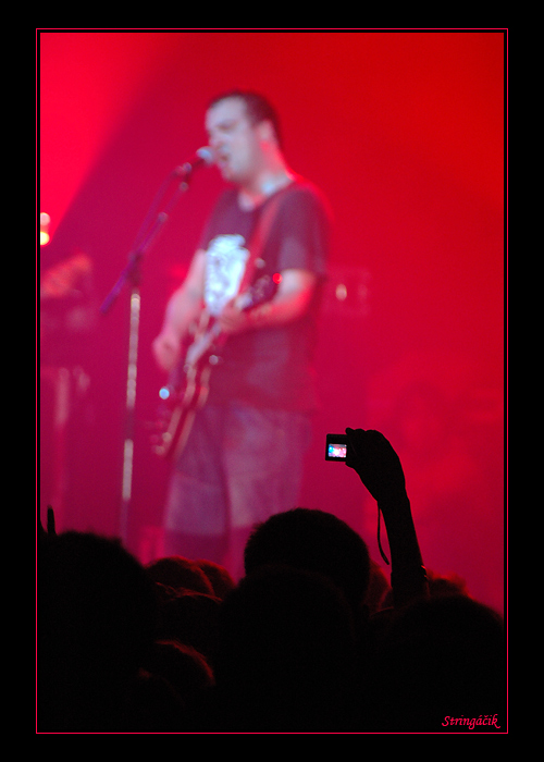 <B><U> ... cvak ...</B></U>