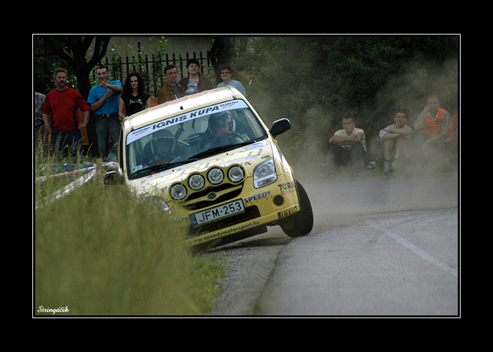 <B><U> ... upsssss ...</B></U>