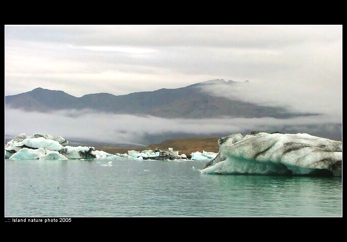 <b>..:: Island