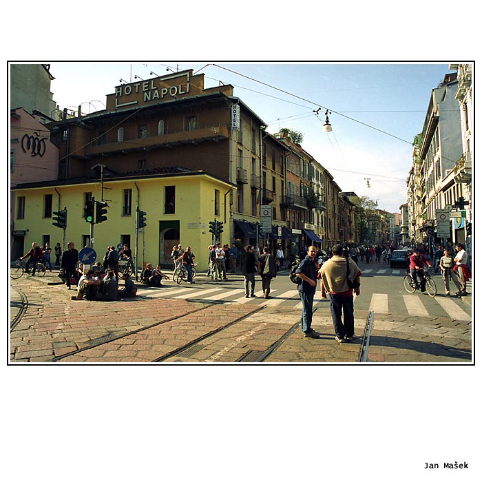 Milano X
