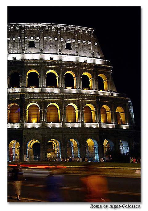 Noční Colosseum