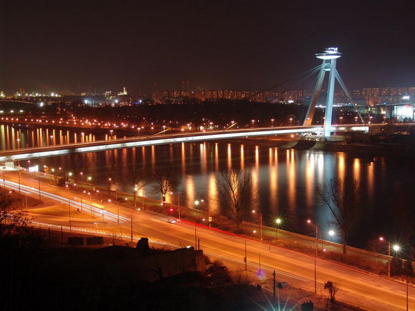 Nočná Bratislava - nový most