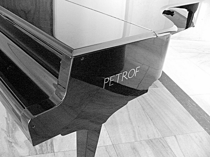 Petrof