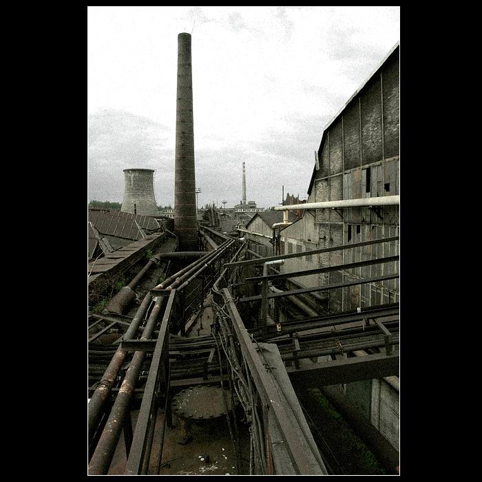 <b>ocelové město</b>
