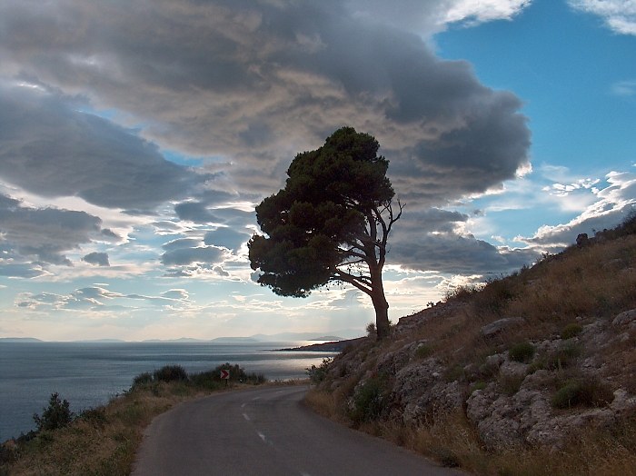 Navečer nad Omišem