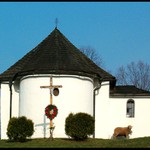 ovečky...pred kostolom...