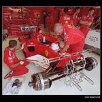 Pod pokličkou Ferrari ...