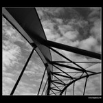 Most na onen svět ...