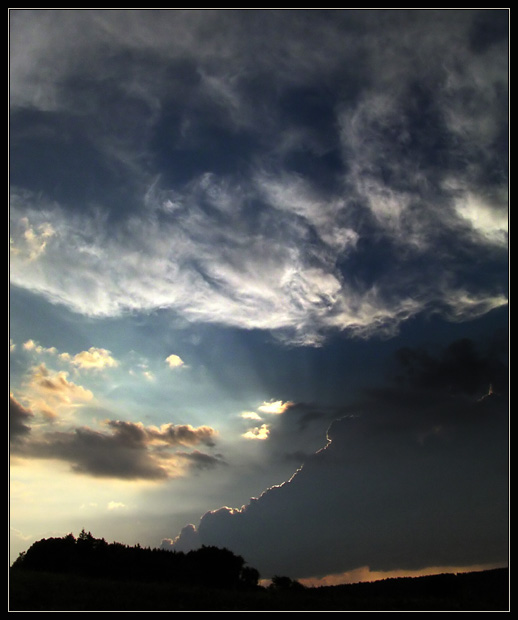 Večerní biograf zdarma, dnes dávají něco barevného...