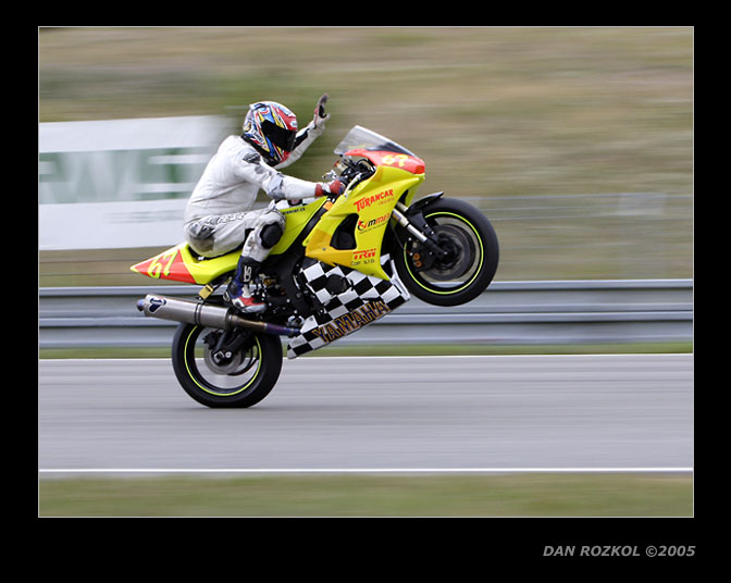 Wheeelieee !!!