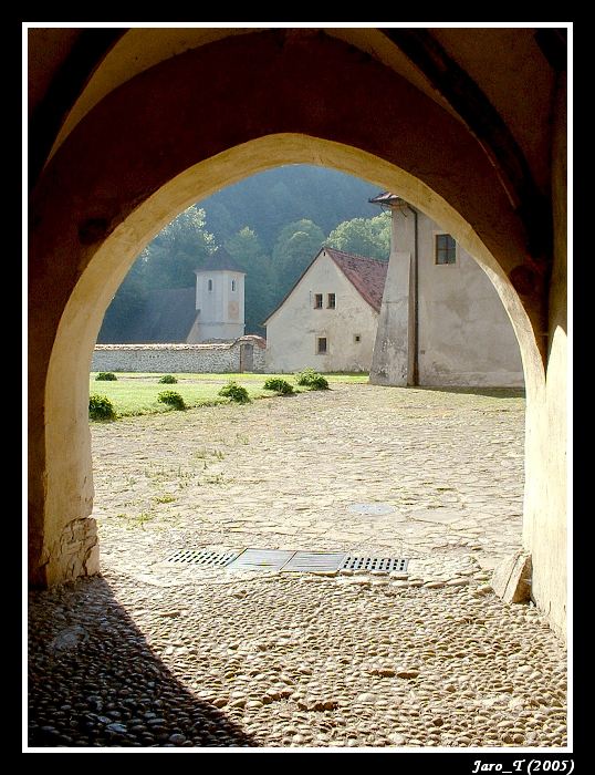 Brána