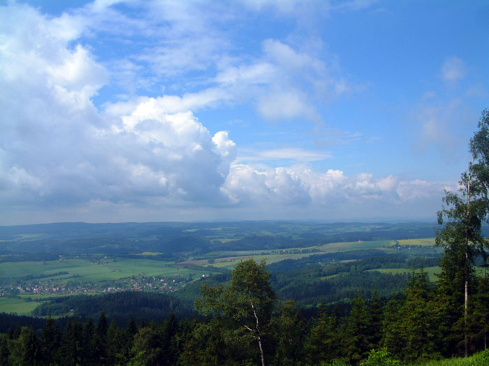 Podkrkonoší z kopce Žalman