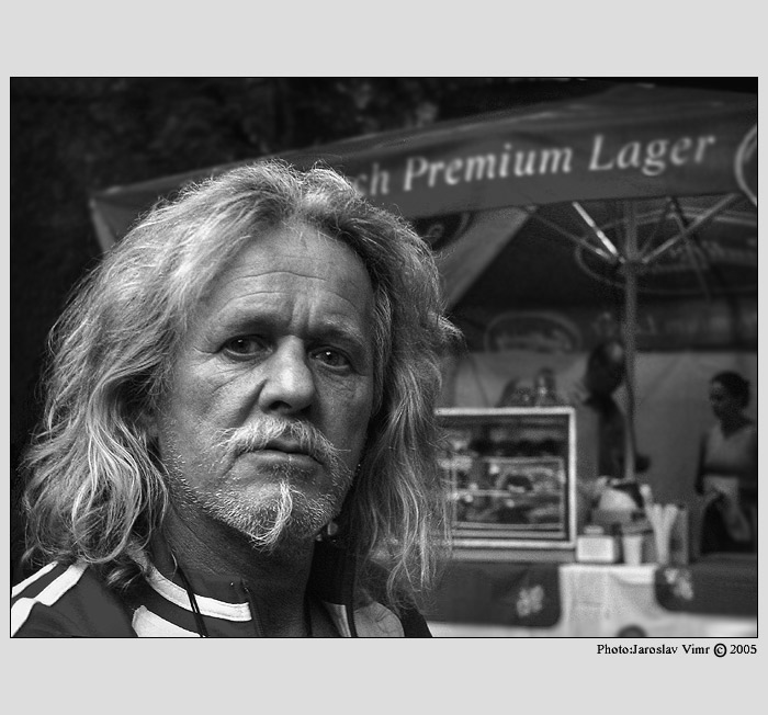 <b> - Tváře okolo nás III.- </b>