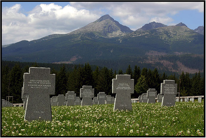 Važec - Válečný hřbitov