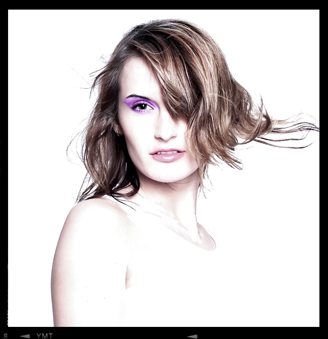 violet eye girl