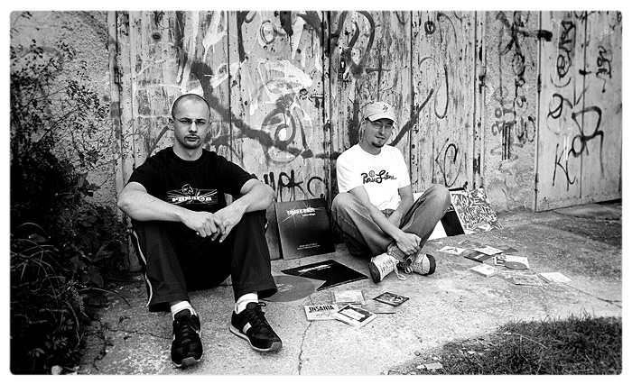: hardliner crew :