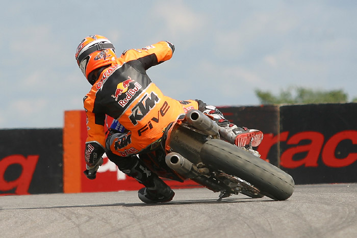 Supermoto