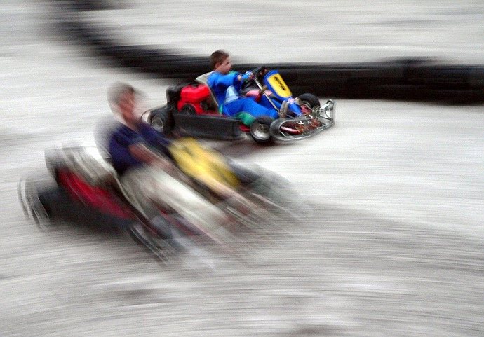 Motokáry z ruky