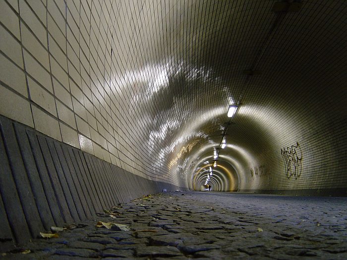 Long Tunnel