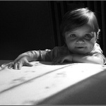 Schovaná za světlem