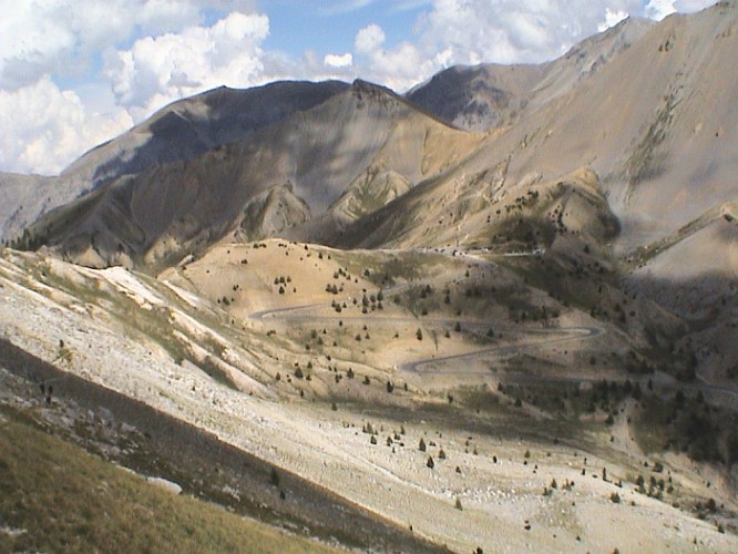 Stíny v sedle Col d' Izoard