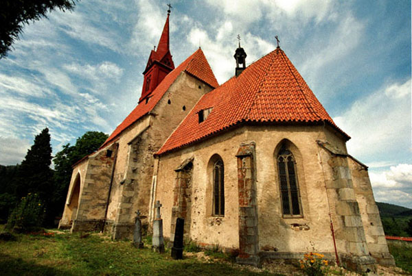 Kostel sv. Jana Křtitele v Zátoni