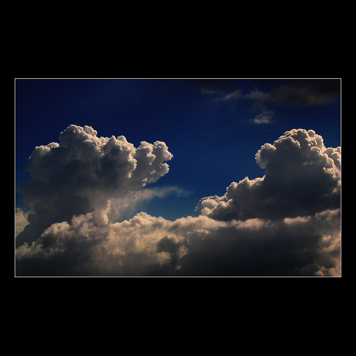 :: clouds ::