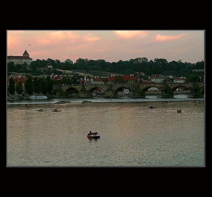 Večerní pohoda u Vltavy