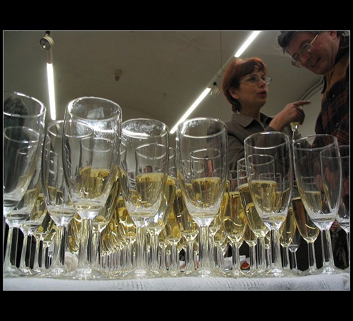 ...a už si viac nelej...(alebo Glasses Talking...)