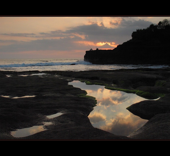Večer pri Tanah Lot