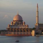 Ked vecer na mesitu padal...