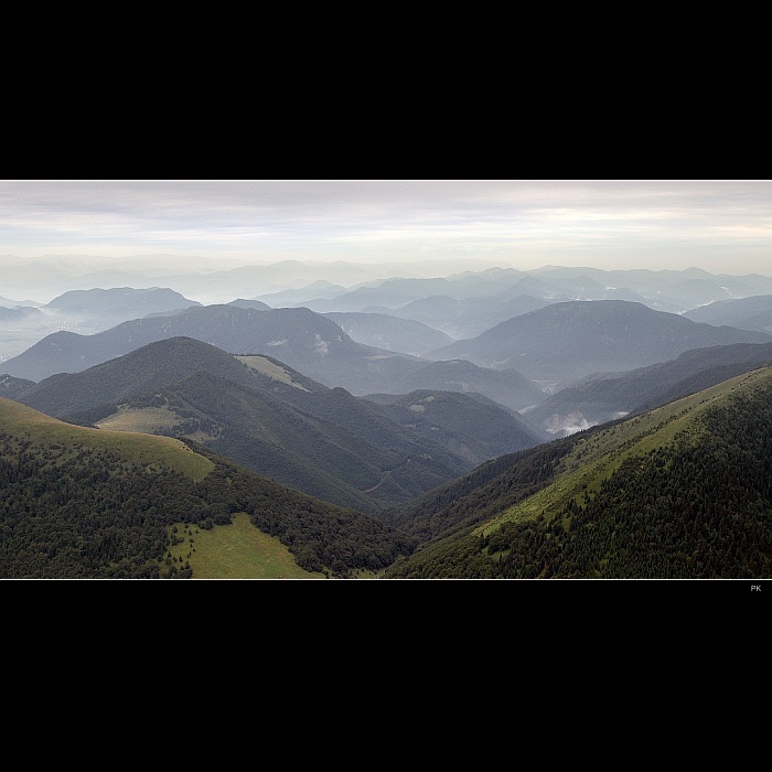 Za devatero horami a...