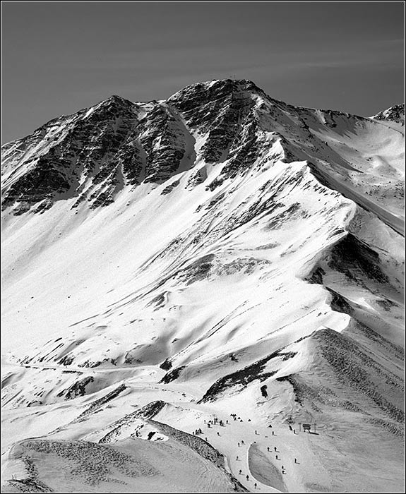 ... hřeben ... za kamna vlezem