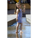 <B><U>... modelka ... </B></U>