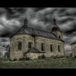 ... z rozlámanýho kostela...