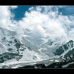 Kompaktní ledovec z vrcholu Pik BMF