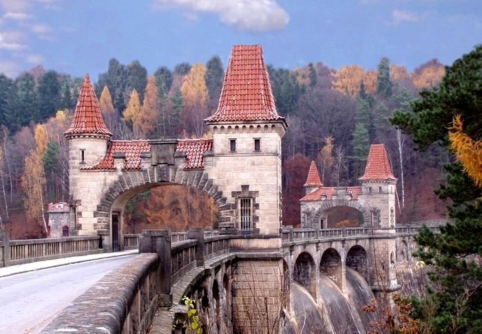 Les Království - přehrada