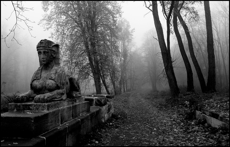 Návraty do veltruského parku VIII. - opět u sfingy