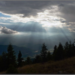 Dvojí pohled do údolí v Korutanech