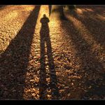 se sluncem v zádech