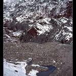 Zbytky vody u ledovce