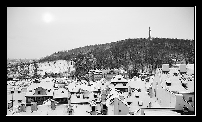 zimní malostranské střechy II