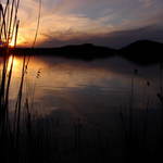 Západ na jezeře