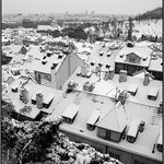 zimní malostranské střechy